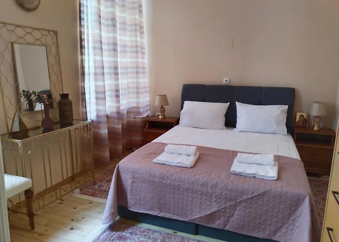 1920 Classic Kalamata