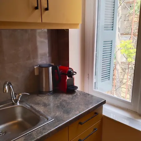 1920 Classic Apartment Kalamata