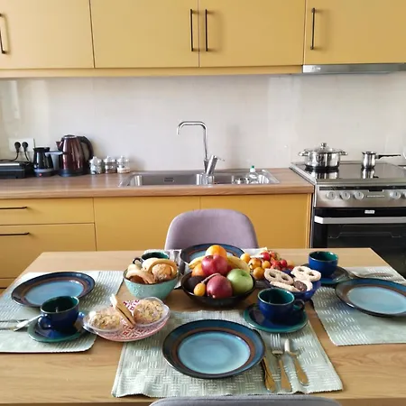 1920 Classic Daire Kalamata