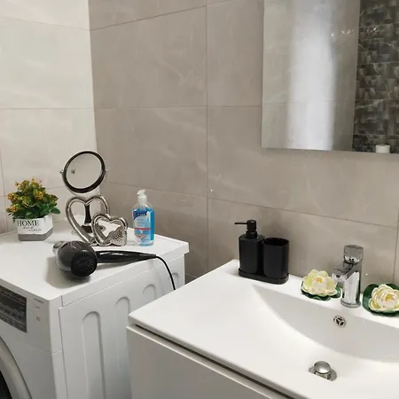 1920 Classic Kalamata