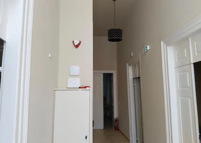 1920 Classic Kalamata