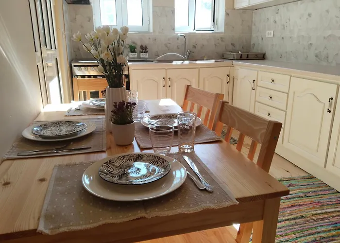 1920 Classic * Kalamata